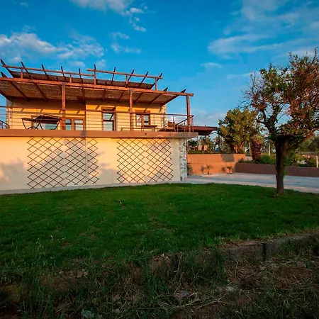 Royal With Sea View Villa *