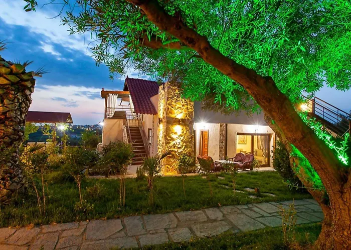 Royal With Sea View Villa