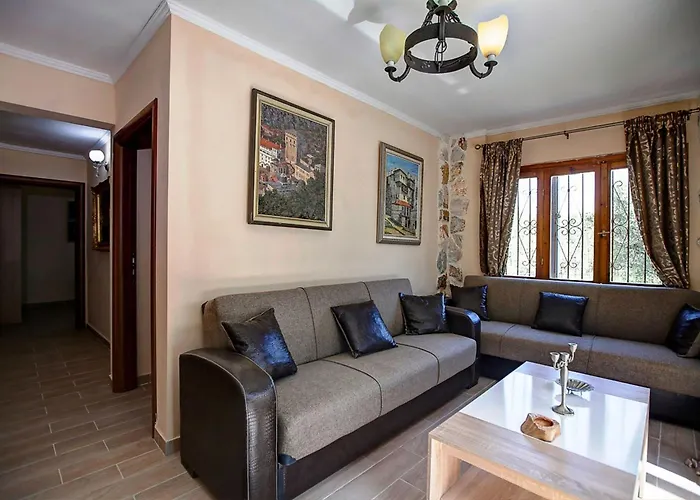 Royal With Sea View Villa Nea Moudania