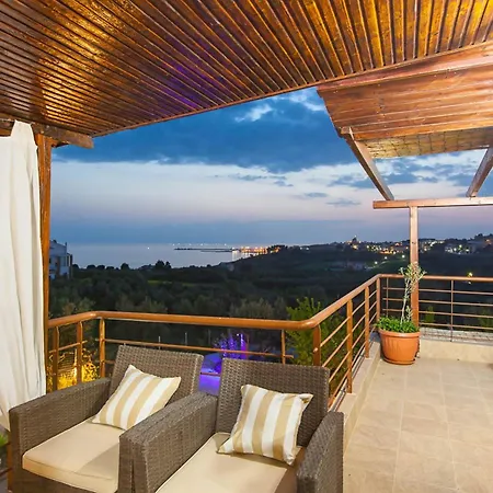Royal With Sea View *
