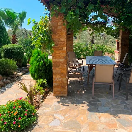 Royal With Sea View Villa Nea Moudania