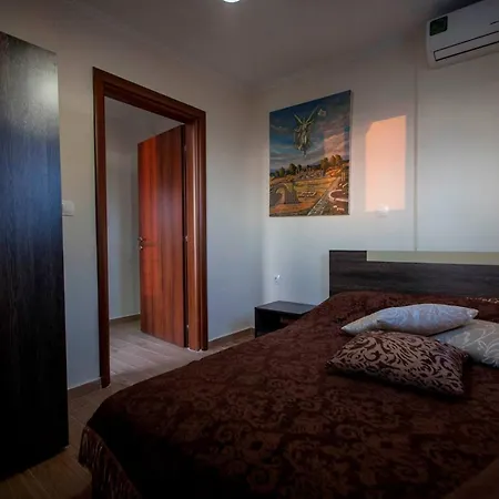 Royal With Sea View Villa *