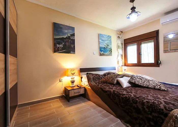 Royal With Sea View Villa